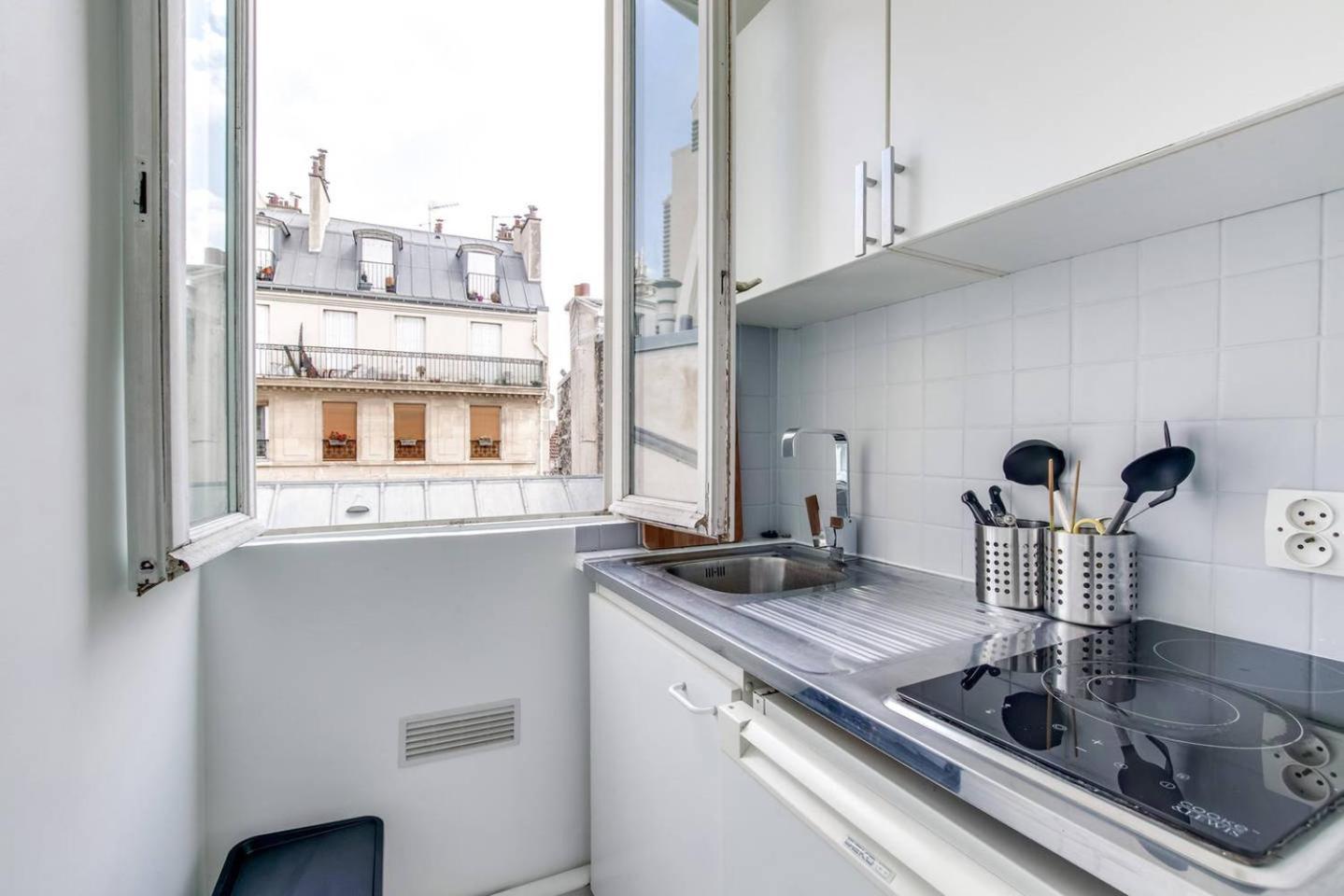 Guestready - Cozy Apt In Montmarte Paris Exterior photo